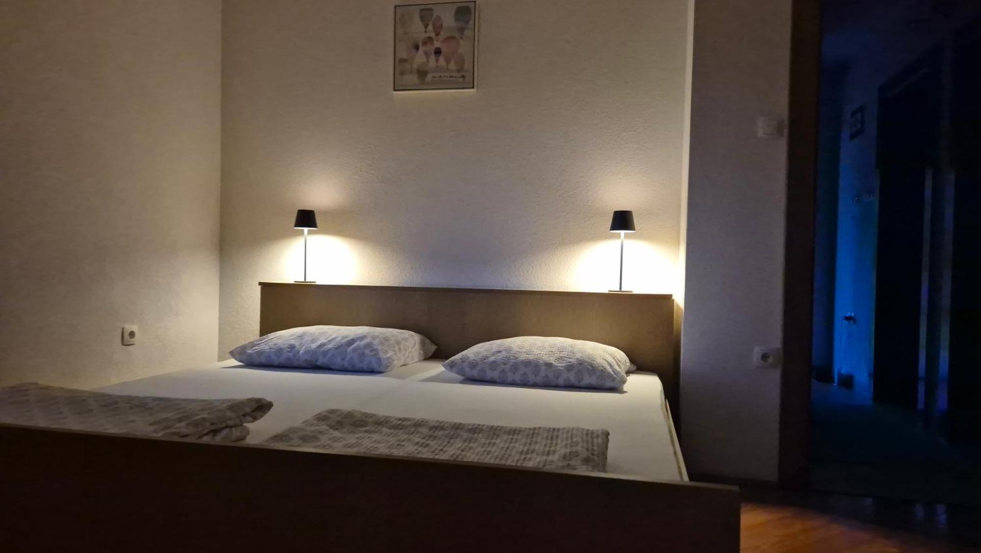 Private Place, Boca Bihac
